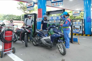 Cần lộ trình thay thế xăng khoáng từ năm 2026