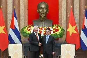 Bí thư thứ Nhất, Chủ tịch nước Miguel Díaz-Canel Bermúdez hội kiến Chủ tịch nước Lương Cường. Ảnh: QUANG PHÚC.
