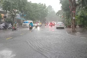 TPHCM có mưa lớn kết hợp triều cường cao