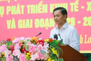 Bí thư Tỉnh uỷ Vĩnh Long phát biểu tại hội nghị