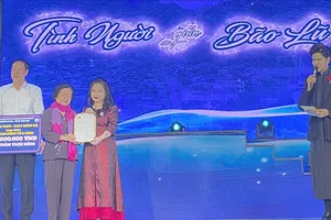 Đêm nhạc học đường quyên góp gần 900 triệu đồng ủng hộ đồng bào vùng bão lũ