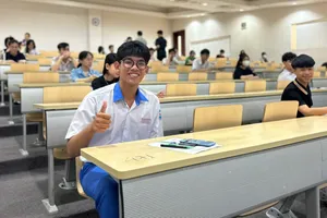 Thí sinh tham gia kỳ thi đánh giá năng lực đợt 1 năm 2025 do ĐHQG TPHCM tổ chức ngày 30-3