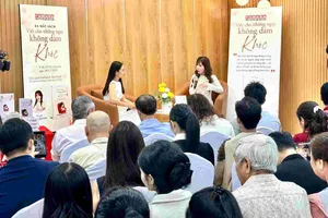 Cô gái Việt xa xứ viết sách kể chuyện chữa lành