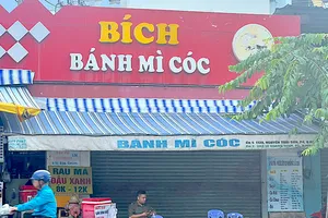 "Bánh mì cóc cô Bích" đóng cửa từ ngày 7-11
