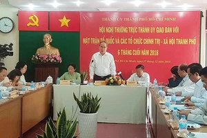 Gần dân, lắng nghe dân để giám sát và thực hiện các chính sách chăm lo cho dân 