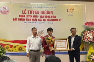 Võ sĩ Nguyễn Trần Duy Nhất có màn thể hiện ấn tượng để giành tấm HCV SEA Games quý giá. Ảnh: DUY NHẤT