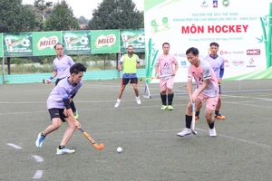 Hockey ngày càng được nhiều người lựa chọn tập luyện tại TPHCM. Ảnh: NGUYỄN ANH