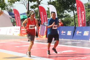 Nhiều người lựa chọn chạy marathon để rèn luyện sức khỏe. Ảnh: NGUYỄN ANH