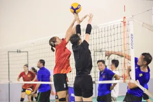 Các tuyển thủ trẻ VTV Bình Điền Long An tích cực tập luyện cho giải U23 quốc gia. Ảnh: DŨNG PHƯƠNG 