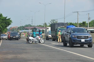 Siết chặt kiểm tra y tế ở Bình Phước.