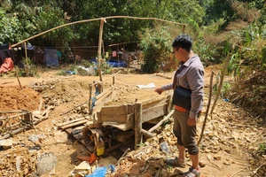 Quảng Nam yêu cầu kiểm tra, truy quét các tụ điểm khai thác vàng trái phép tại bãi vàng 38