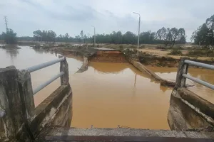 Đà Nẵng: Mố cầu Bà Ngân bị sạt lở, chia cắt giao thông phường Hội An và Nam Phước