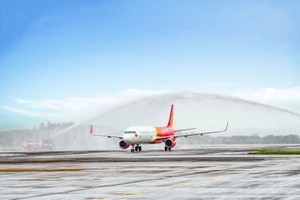 Vietjet chính thức khai trương đường bay thẳng đầu tiên giữa Cần Thơ và Vân Đồn