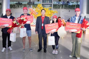 Rộn ràng đón chào năm mới 2024 cùng Vietjet khắp muôn phương