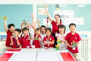 Royal School: Trưởng thành từ môi trường CLB đa dạng trải nghiệm