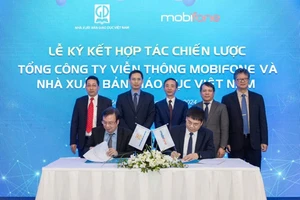 Cú bắt tay chiến lược giữa NXB Giáo Dục và Mobifone