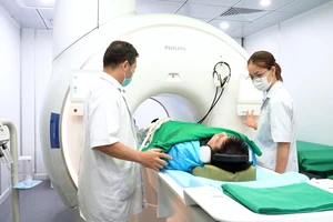 Miễn viện phí toàn dân: Hiện thực hóa chính sách an sinh