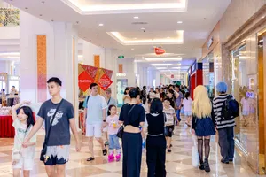 Hiện tượng mua sắm Vincom Red Sale “khuấy đảo” thị trường bán lẻ mùa hè 2025