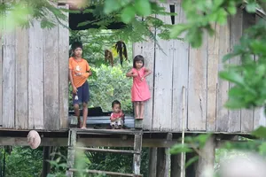 Mẹ đơn thân tật nguyền, chật vật nuôi 3 con nhỏ