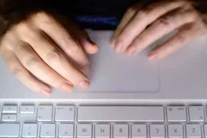 Công cụ AI giải mã tin nhắn “săn mồi” trực tuyến