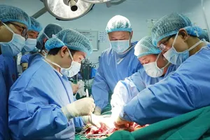 Kỳ tích y khoa giữa lằn ranh sinh tử - Bài 5: Hình thành mạng lưới y tế chuyên sâu