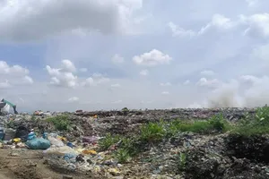 Bãi rác lộ thiên tái hoạt động