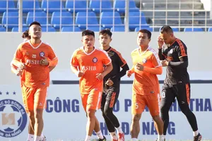 Đà Nẵng gặp nhiều khó khăn trong tập luyện khi chuẩn bị cho V-League quay trở lại. Ảnh: DNFC
