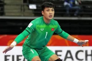 Hồ Văn Ý có lần thứ 2 được vinh danh vào tốp 10 Thủ môn futsal xuất sắc thế giới. Ảnh: ANH TRẦN