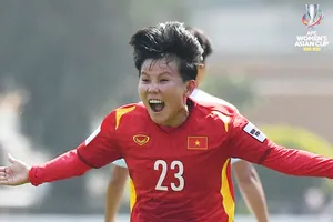 Bích Thùy ăn mừng bàn thắng vào lưới Đài Bắc Trung Hoa. Ảnh: AFC