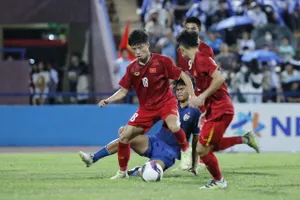 U17 Việt Nam giành vé dự vòng chung kết Giải U17 châu Á 2022 sau khi đánh bại U17 Thái Lan. ẢNH: MINH HOÀNG