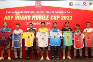 8 CLB tham dự giải ra mắt mẫu áo thi đấu