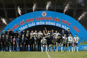 Nghệ An đoạt tấm HCV môn bóng đá nam thuộc Đại hội Thể thao toàn quốc 2022. ẢNH: VĂN TRUNG