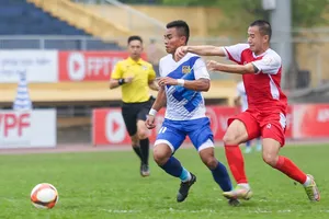 Cú đúp bàn thắng vào lưới Phú Thọ tạm đưa Hồ Thanh Minh vươn lên dẫn đầu danh sách ghi bàn ở Giải hạng Nhất quốc gia 2023. ẢNH: TÂM HÀ.