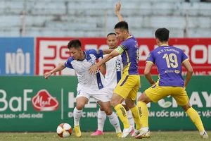 SLNA gây bất ngờ khi đánh bại đội chủ nhà Hà Nội FC. ẢNH: MINH HOÀNG 