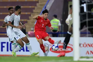 Khả năng chuyển hóa cơ hội thành bàn thắng của U23 Việt Nam ở trận gặp U23 Bangladesh còn hạn chế. ẢNH: MINH HOÀNG 