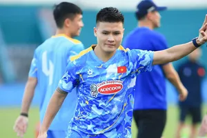 Tiền vệ Nguyễn Quang Hải trở lại giữ tấm băng đội phó của đội tuyển Việt Nam. ẢNH: TÂM HÀ 