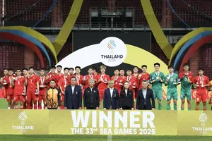 Tự hào Quốc va Việt Nam vang lên khi U22 Việt Nam nhận huy chương vàng SEA Games 33