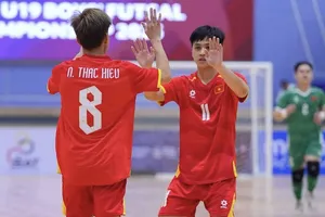 Đội tuyển futsal U19 Việt Nam đón nhận chiến thắng đầy nhẹ nhàng. ẢNH: FAT