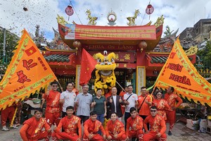 仁义堂准备征战第十二届“狮王争霸国际赛”。