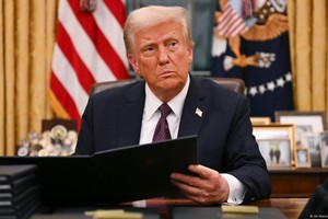 特朗普砍掉49亿美元对外援助。