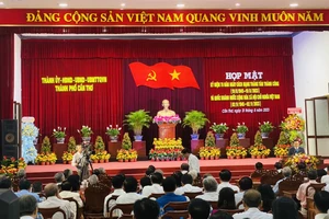 Quang cảnh buổi họp mặt 