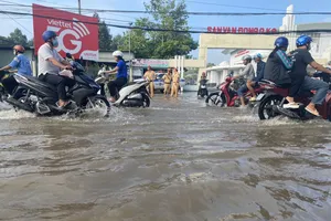 Các đợt triều cường thường gây ngập nặng nhiều tuyến đường tại TP Cần Thơ 