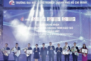 Đẩy mạnh kiểm định các chương trình đào tạo