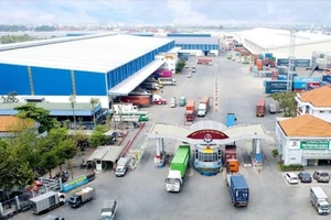 Tháo điểm nghẽn logistics