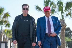 Tỷ phú Musk và Tổng thống đắc cử Trump tham dự sự kiện phóng tàu SpaceX hồi tháng 11-2024. Ảnh: GETTY IMAGES