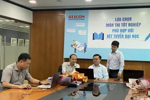 Đang giao lưu trực tuyến: Lựa chọn môn thi tốt nghiệp phù hợp với xét tuyển đại học
