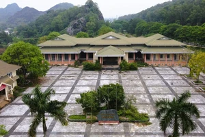 Đưa vào sử dụng Trung tâm Hội nghị Hàm Rồng sau 10 năm bỏ hoang