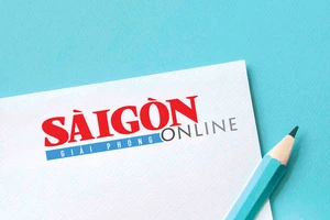 Trao tiền hỗ trợ đợt 2 cho gia đình chị Hồ Thị Thương