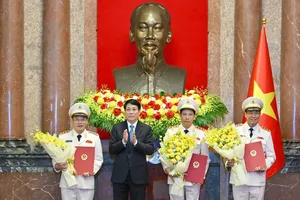 Thăng cấp bậc hàm Thượng tướng cho lãnh đạo Bộ Công an