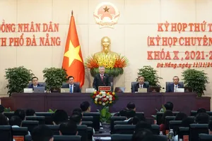 HĐND TP Đà Nẵng ủng hộ nhân dân trên địa bàn thành phố khắc phục hậu quả, thiệt hại lũ lụt. Ảnh: XUÂN QUỲNH